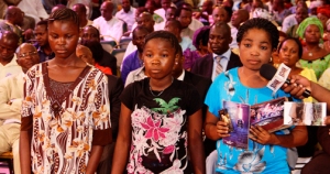 MRS. MARY AKINOLA & TWIN DAUGTHERS {SAVED FROM A BURNING CAR & TWINS FROM KIDNAPPERS}